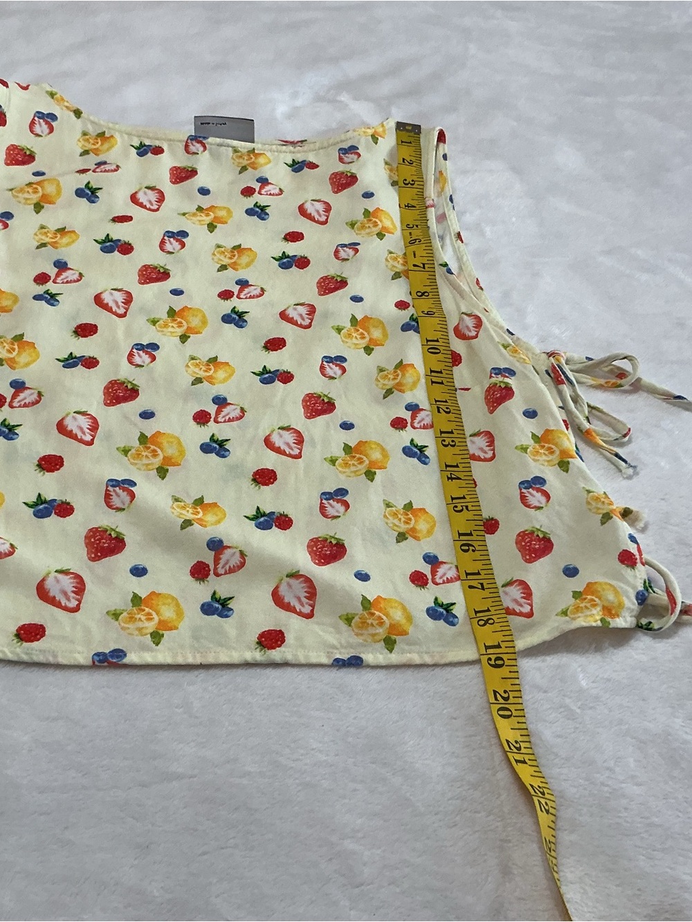 ASOS DESIGN Linen Look Fruit Print Tie Side Top Blouse - Picture 10 of 10